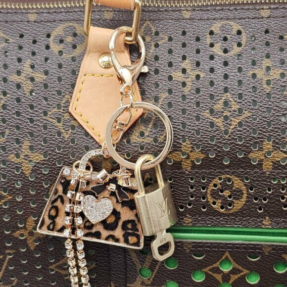 Authentic Louis Vuitton Lock & Key with unbranded Bagcharm, Keycharm, Keychain - Picture 2 of 9